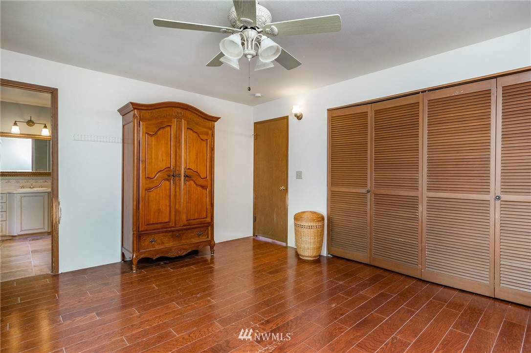 1527 Polnell Road Oak Harbor, WA 98277 - Photo 12 of 25 Gallery Image 12