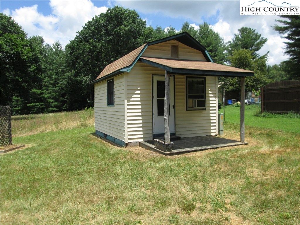 198 Folger Road Sparta, NC 28675 - Photo 10 of 16 Gallery Image 10