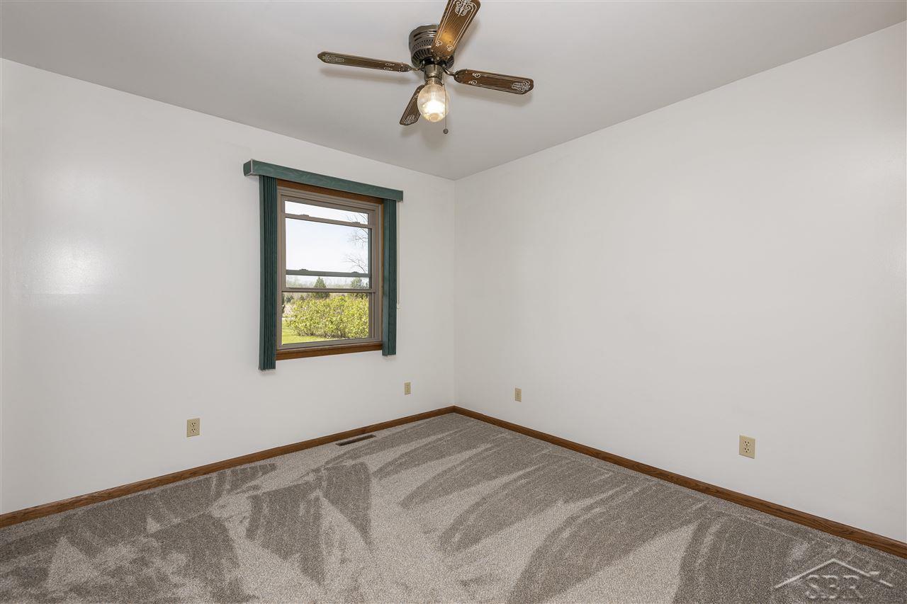 9898 North River Road Freeland, MI 48623 - Photo 18 of 48