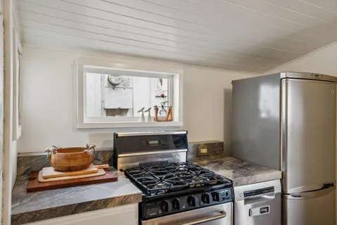 $995,000 | 313 14th Street, Pacific Grove, CA 93950