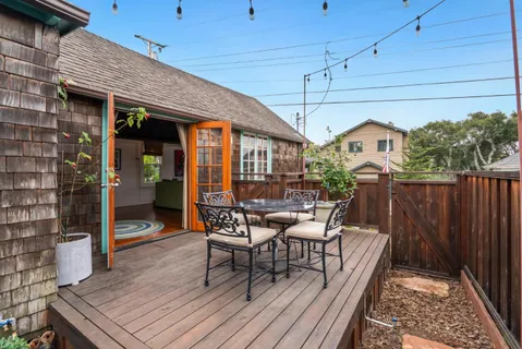 $995,000 | 313 14th Street, Pacific Grove, CA 93950