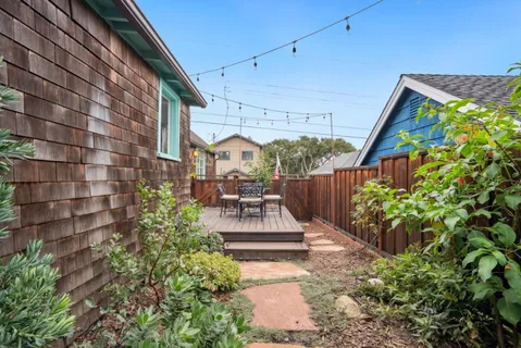 $995,000 | 313 14th Street, Pacific Grove, CA 93950