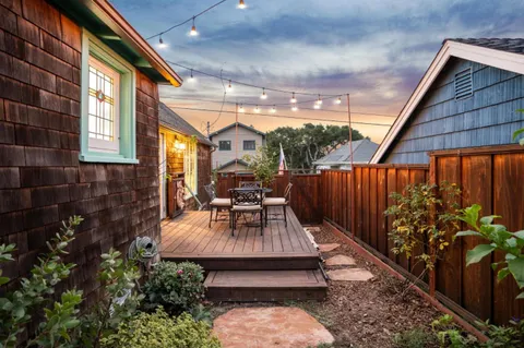 $995,000 | 313 14th Street, Pacific Grove, CA 93950