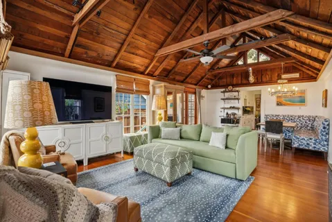 $995,000 | 313 14th Street, Pacific Grove, CA 93950