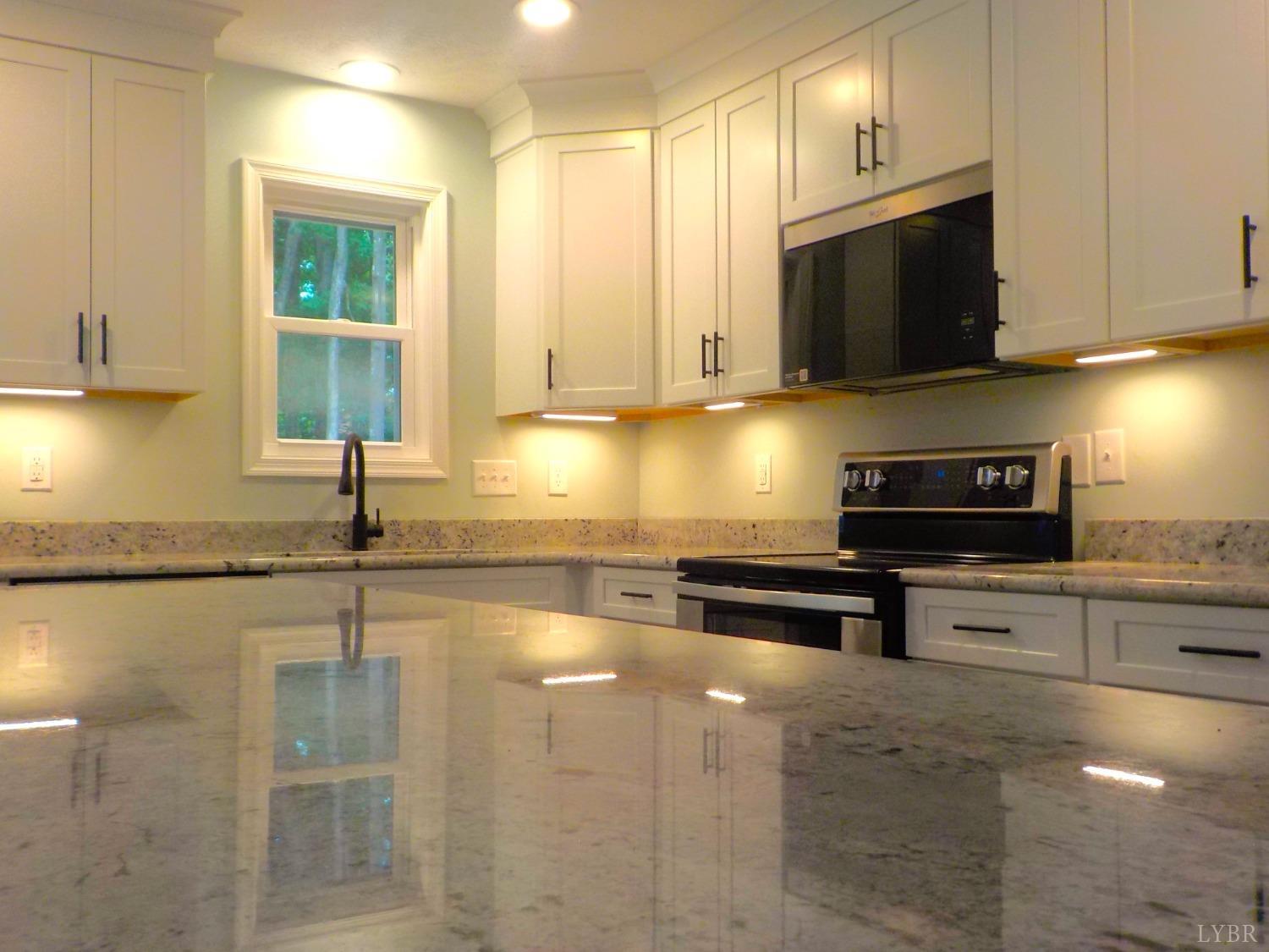 4192 Stage Road Concord, VA 24538 - Photo 9 of 31 Gallery Image 9