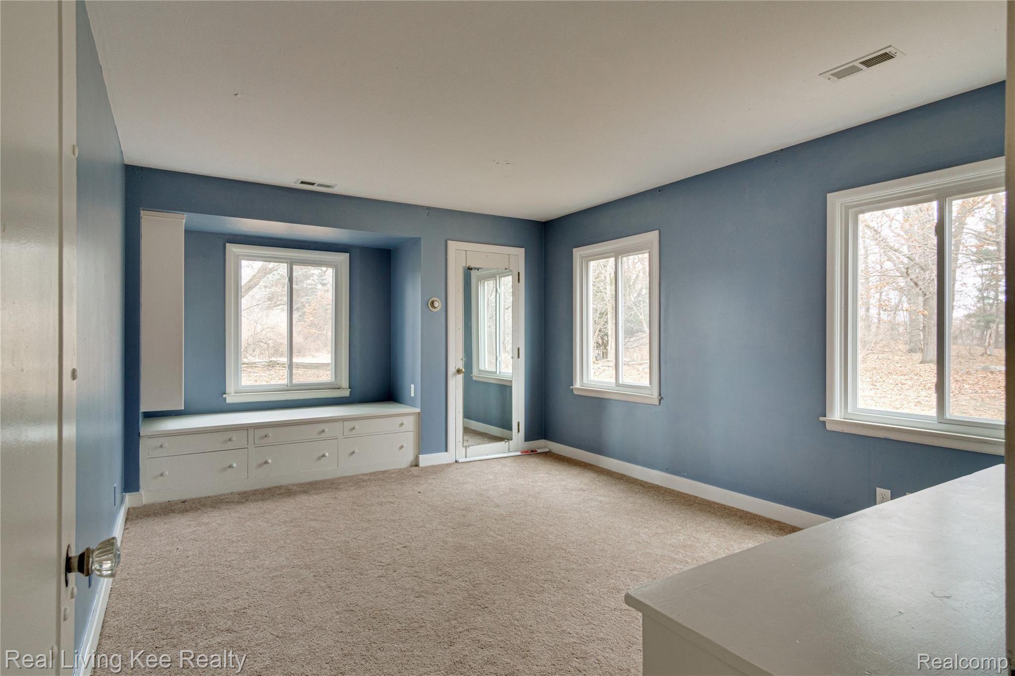 1267 Lake George Road Oakland, MI 48363 - Photo 45 of 80 Interiors (16 of 55).jpg