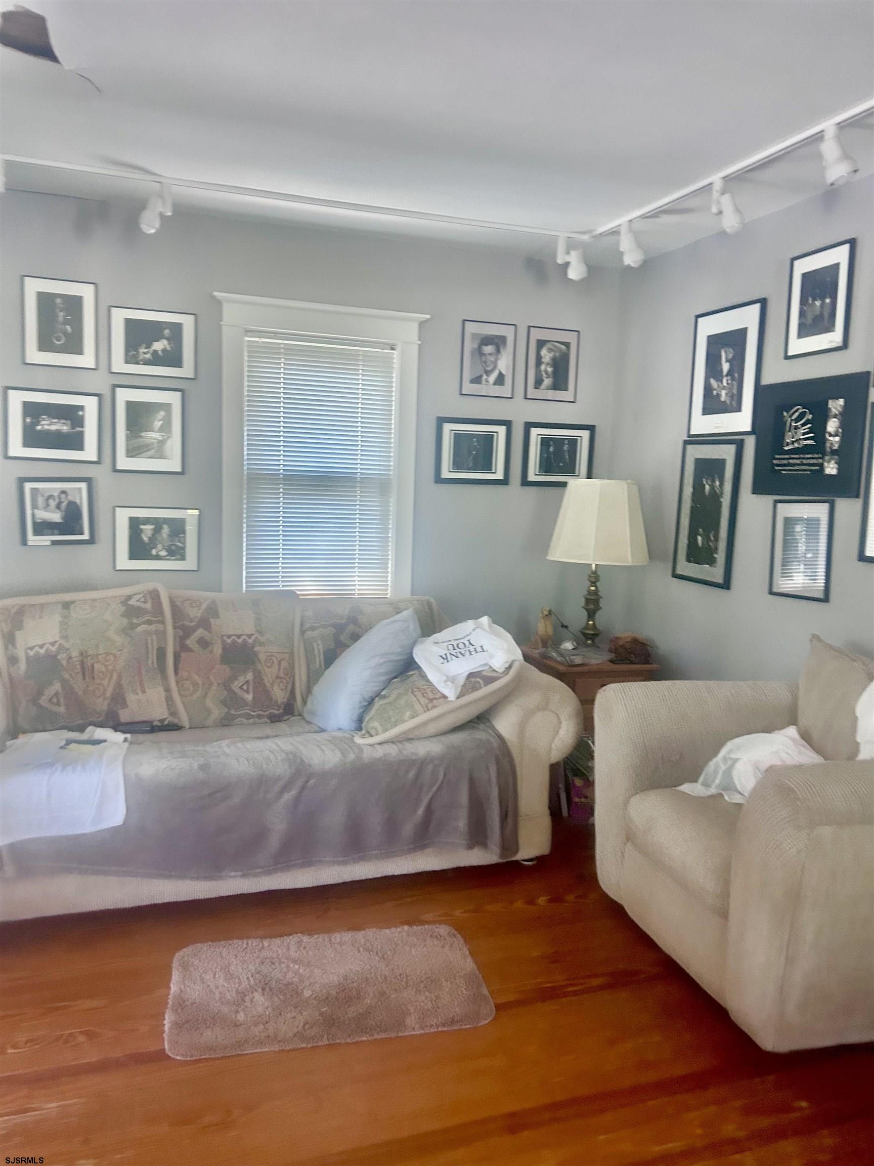 17 East Rosedale Avenue Northfield, NJ 08225 - Photo 2 of 15