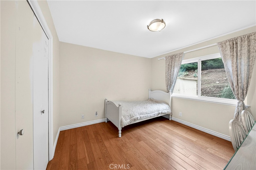 29010 Doverridge Drive Rancho Palos Verdes, CA 90275 - Photo 19 of 39 Downstairs bedroom