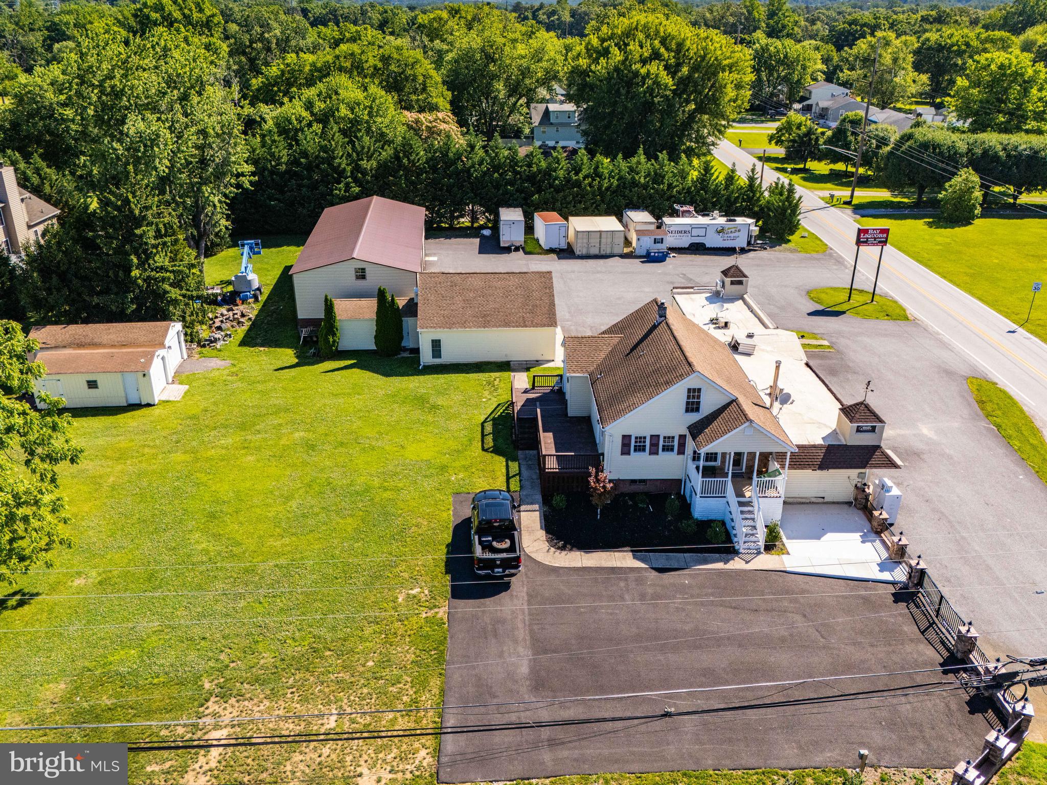 10100 Bird River Road Baltimore, MD 21220 - Photo 2 of 40