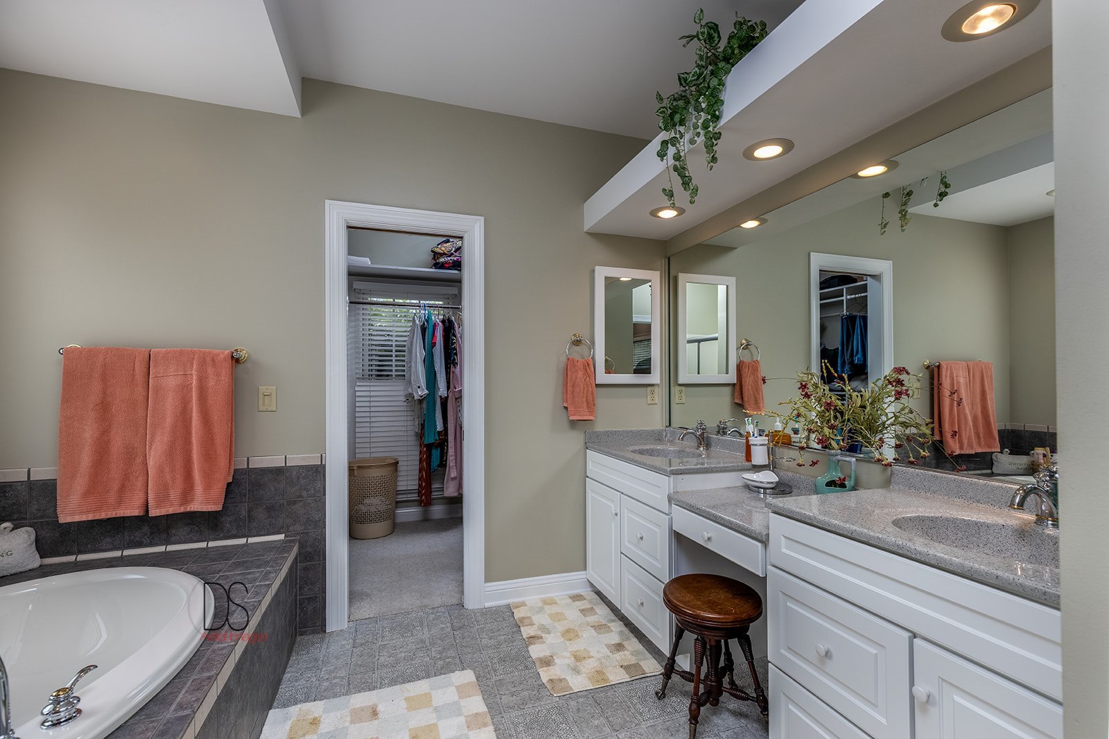 1774 North 3604th Road Ottawa, IL 61350 - Photo 16 of 51
