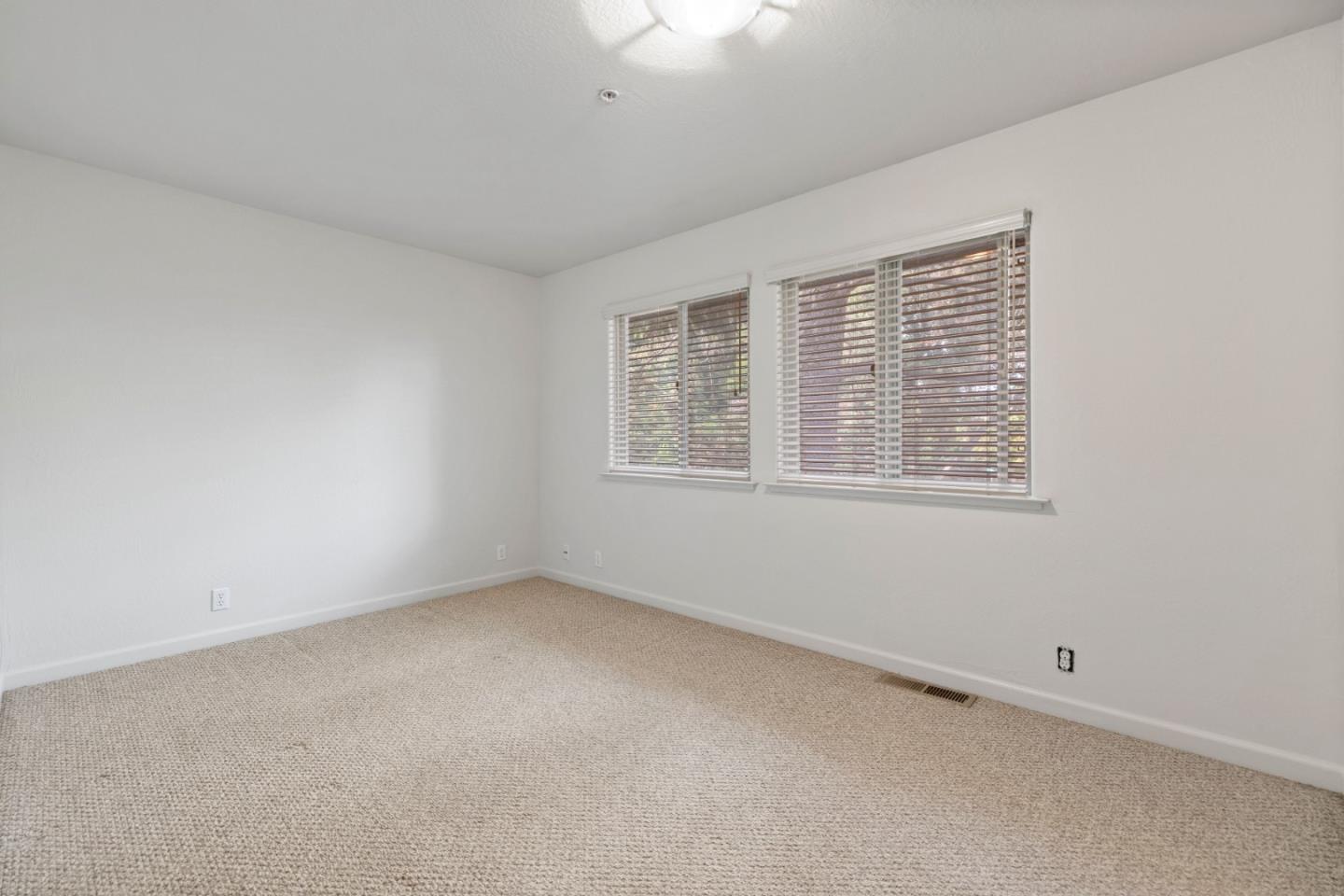 33 Edgewood Way Santa Cruz, CA 95060 - Photo 18 of 37 an empty room with a window