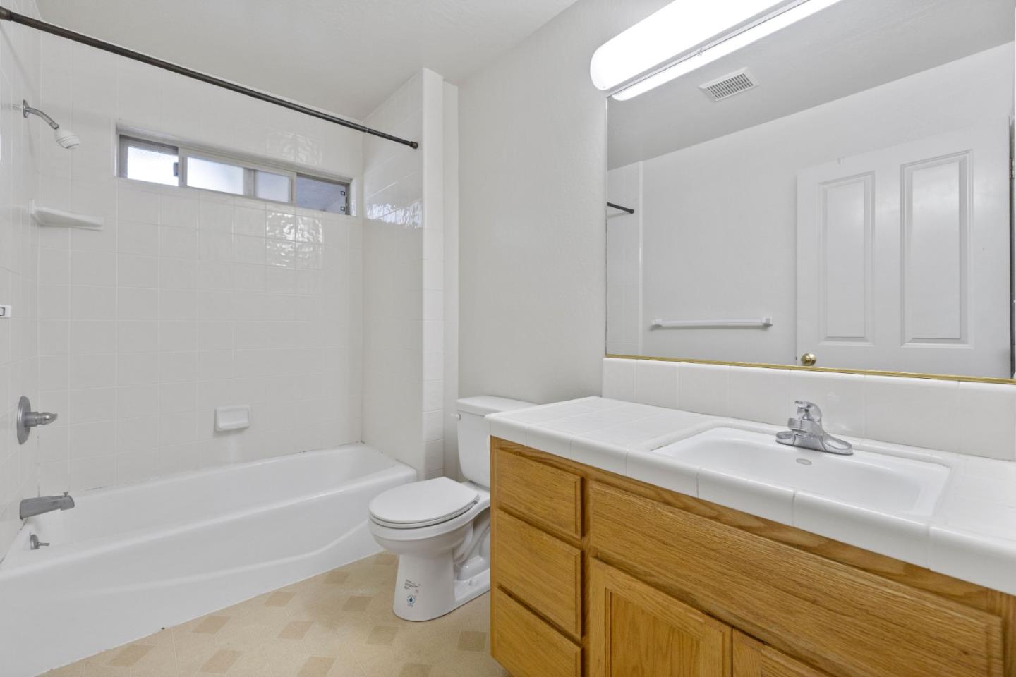 33 Edgewood Way Santa Cruz, CA 95060 - Photo 20 of 37 a bathroom with a sink a toilet and bathtub