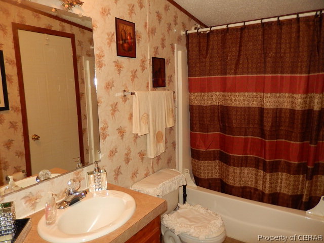 11607 Woods Cross Road Gloucester, VA 23061 - Photo 28 of 32
