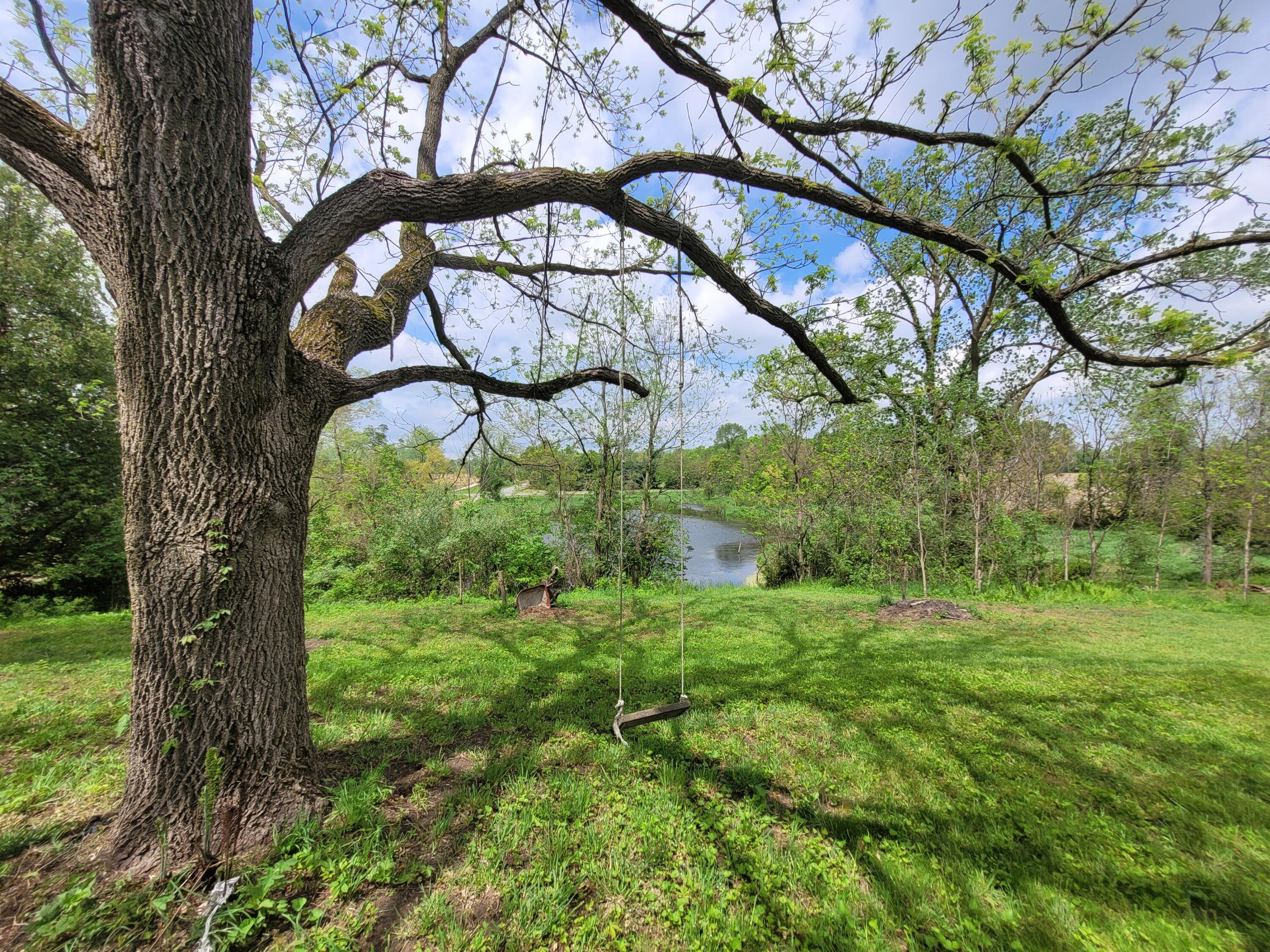 9007 Lake Road Eau Claire, MI 49111 - Photo 19 of 33 Pond
