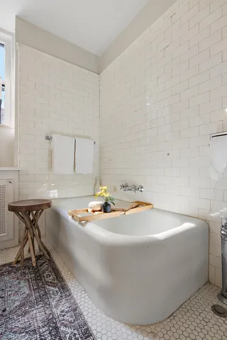 $350,000 | 8120 East Jefferson Avenue, Unit 7C, Detroit, MI 48214