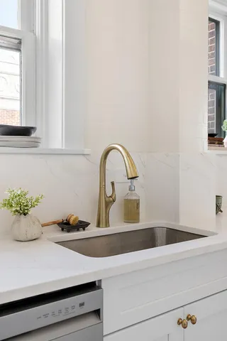 $350,000 | 8120 East Jefferson Avenue, Unit 7C, Detroit, MI 48214