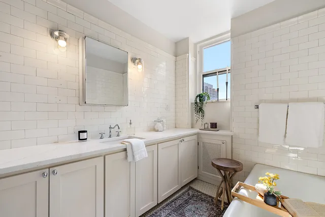 $350,000 | 8120 East Jefferson Avenue, Unit 7C, Detroit, MI 48214