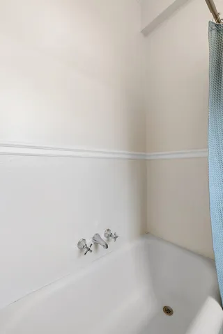 $350,000 | 8120 East Jefferson Avenue, Unit 7C, Detroit, MI 48214