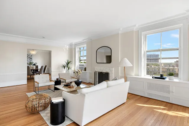 $350,000 | 8120 East Jefferson Avenue, Unit 7C, Detroit, MI 48214