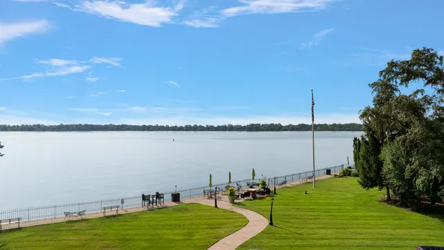 $350,000 | 8120 East Jefferson Avenue, Unit 7C, Detroit, MI 48214