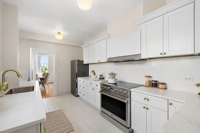 $350,000 | 8120 East Jefferson Avenue, Unit 7C, Detroit, MI 48214