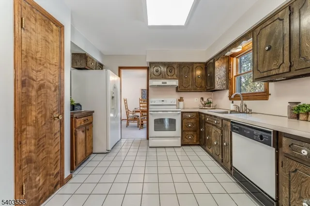 $725,000 | 3 Harwich Road, Phillipsburg, NJ 08865