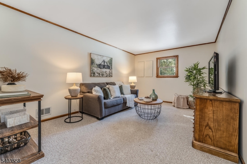 3 Harwich Road Phillipsburg, NJ 08865 - Photo 8 of 37