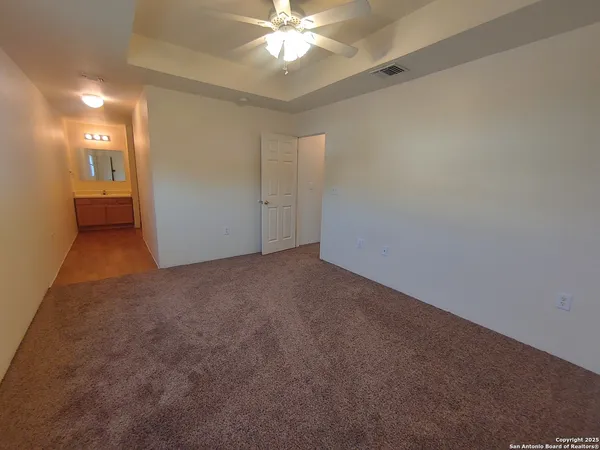 $1,225 | 8011 Maverick Climb, San Antonio, TX 78250