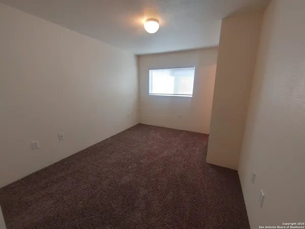 $1,225 | 8011 Maverick Climb, San Antonio, TX 78250