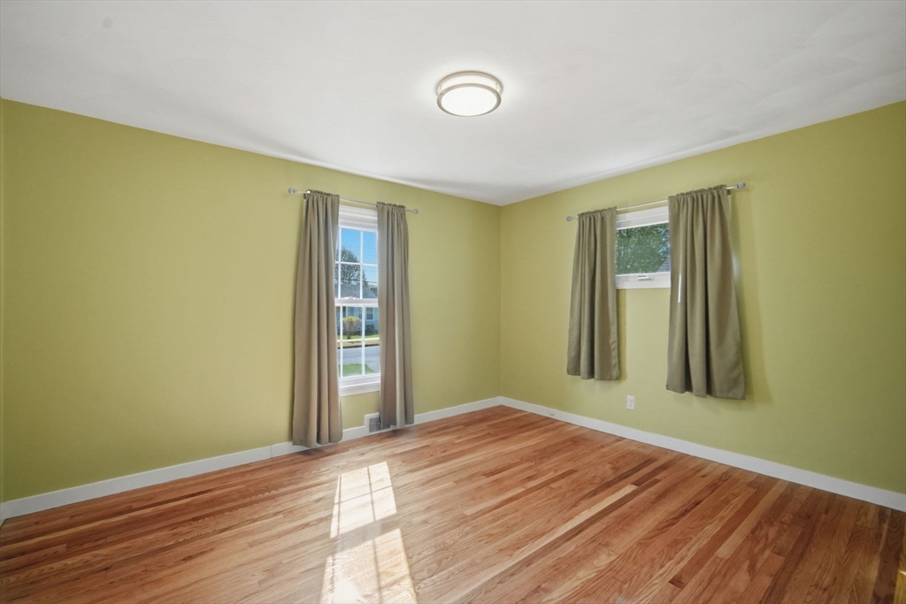210 Winton Street Springfield, MA 01118 - Photo 26 of 42 Gallery Image 26