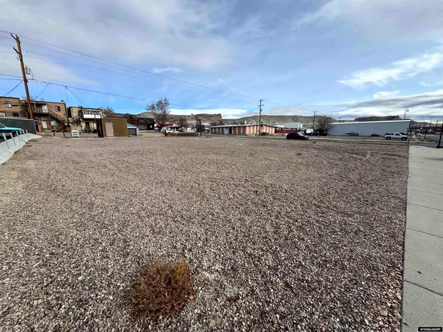 $99,999 | 61 North 2nd E Street, Green River, WY 82935