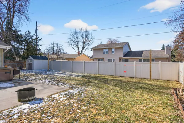 $359,900 | 1017 North Bay Ridge Road, Appleton, WI 54915