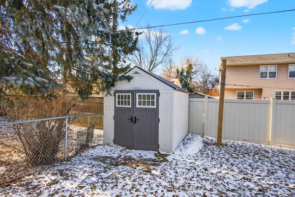 $359,900 | 1017 North Bay Ridge Road, Appleton, WI 54915