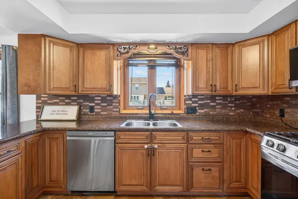 $359,900 | 1017 North Bay Ridge Road, Appleton, WI 54915