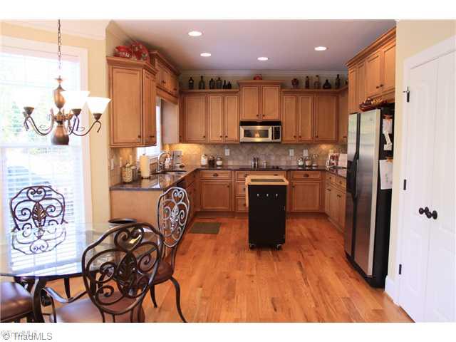 1020 Cross Gate Road Winston-Salem, NC 27106 - Photo 6 of 12 Kitchen.