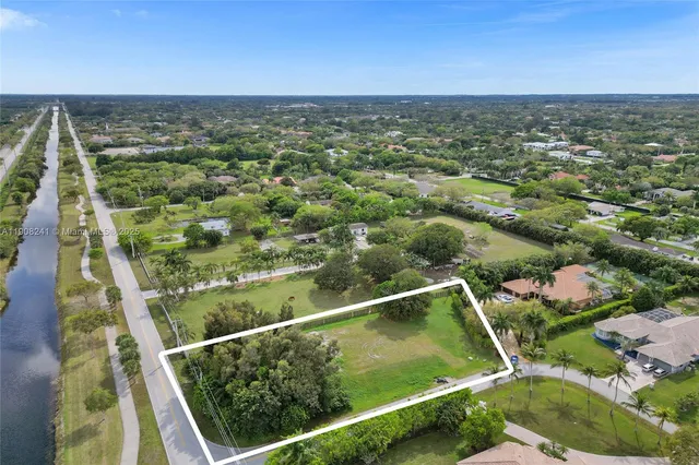 a view of a green field