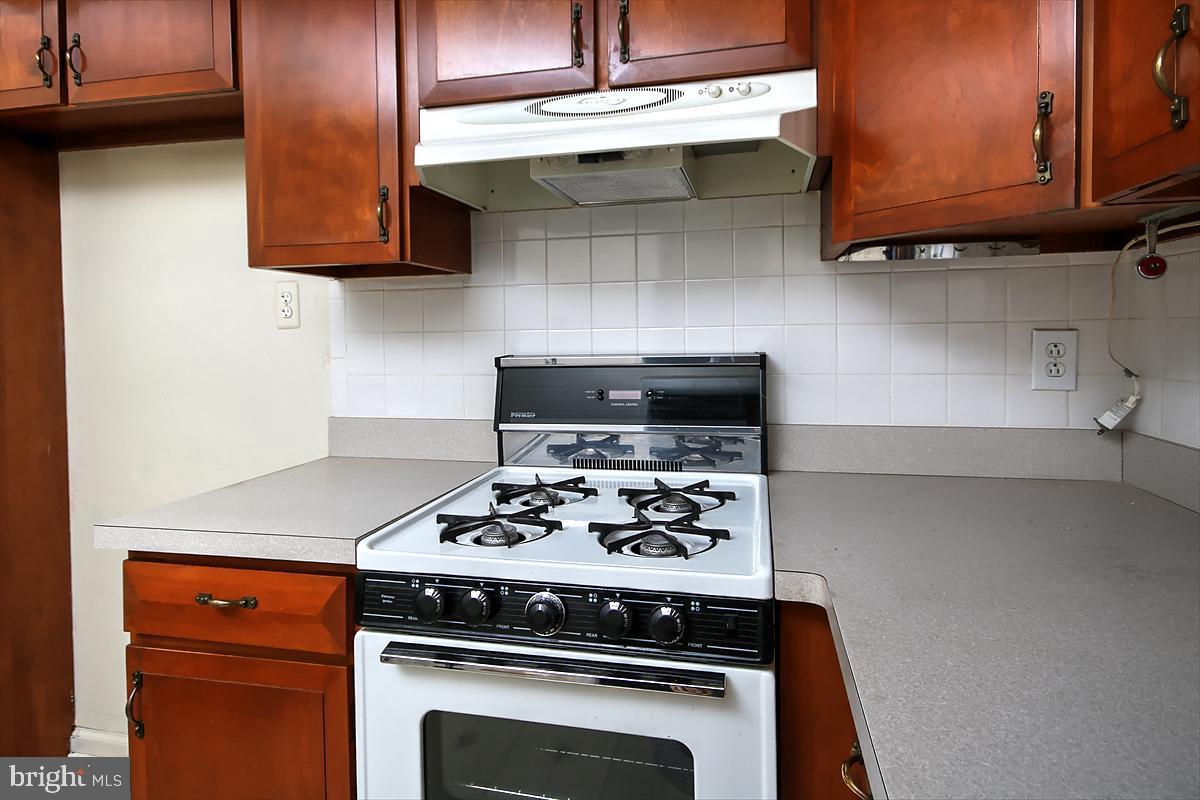 10 Radburn Road Huntingdon Valley, PA 19006 - Photo 13 of 30 Gallery Image 13