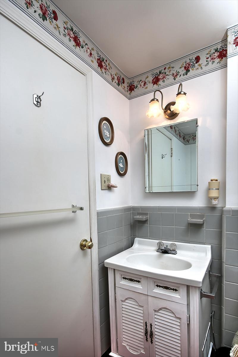 10 Radburn Road Huntingdon Valley, PA 19006 - Photo 19 of 30 Gallery Image 19
