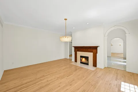 $2,695,000 | 2146 West Columbia Court, Mequon, WI 53092