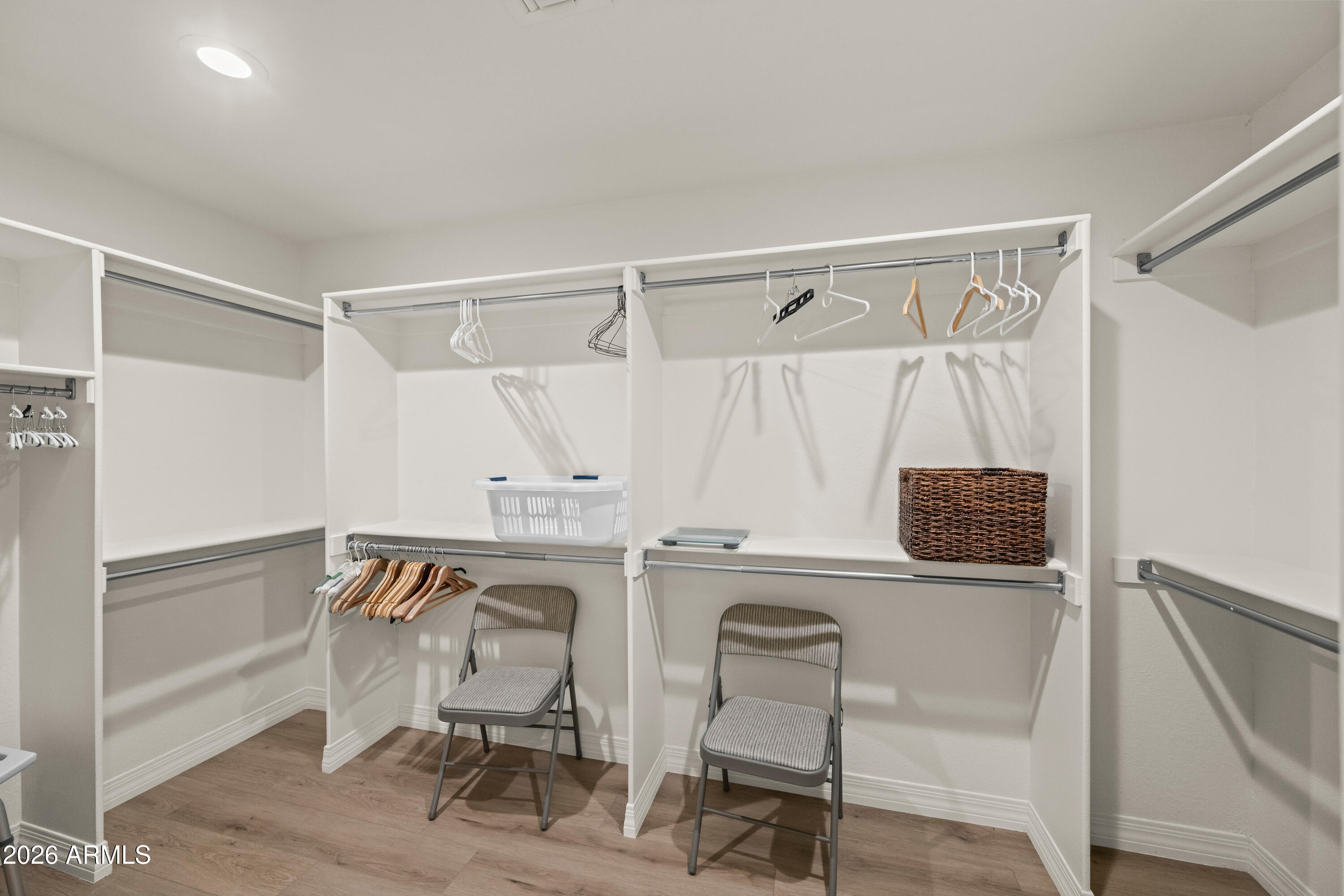 27504 North Montana Drive Rio Verde, AZ 85263 - Photo 23 of 32 a room with a table and chairs