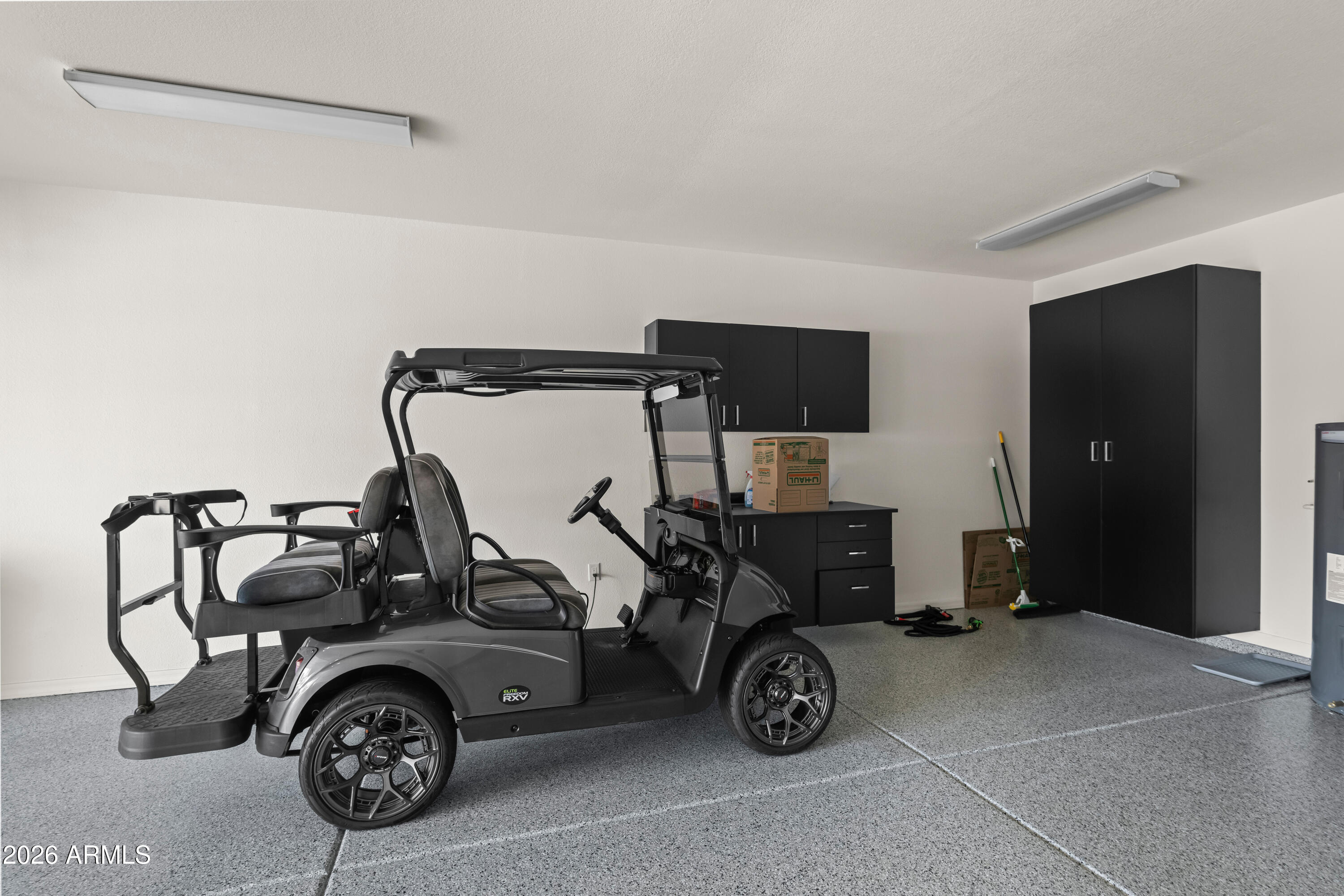 27504 North Montana Drive Rio Verde, AZ 85263 - Photo 32 of 32 a view of a car garage