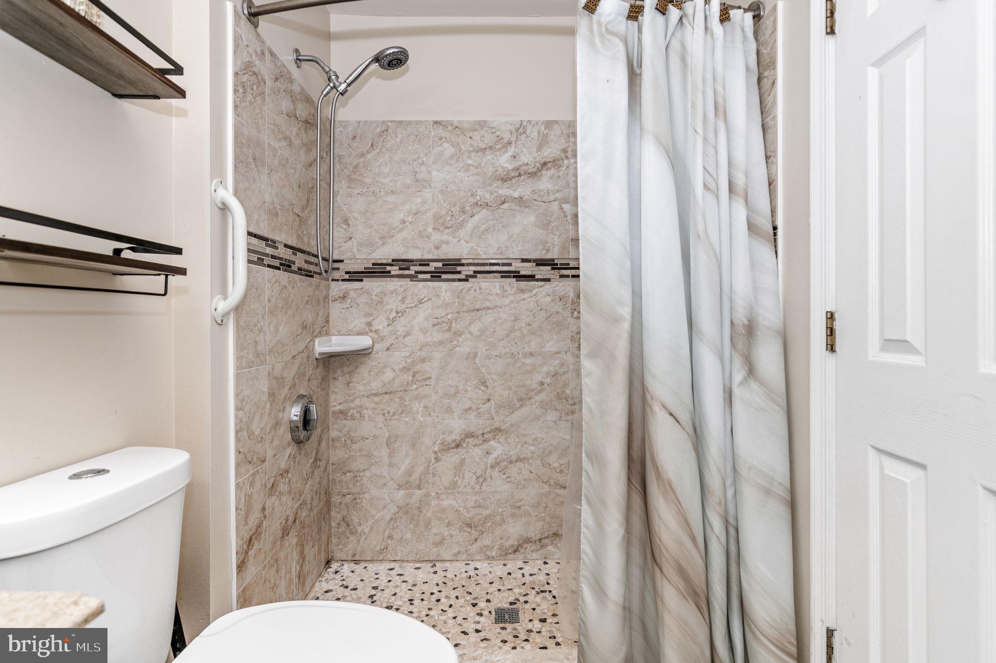 11180 Rienzi Place, Unit 102 Manassas, VA 20109 - Photo 16 of 34 Master Bathroom
