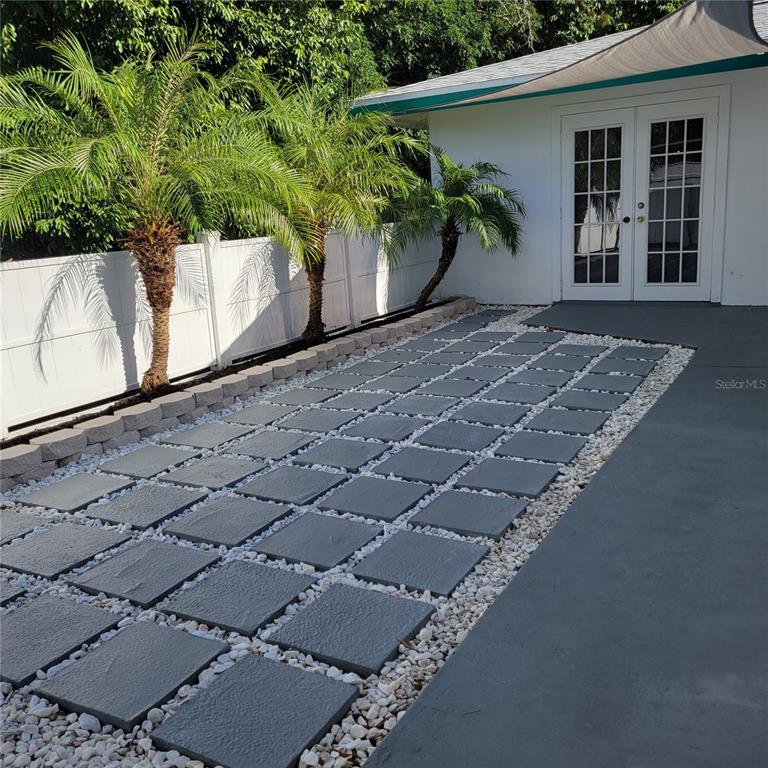3439 McIntosh Road Sarasota, FL 34232 - Photo 12 of 16 Gallery Image 12