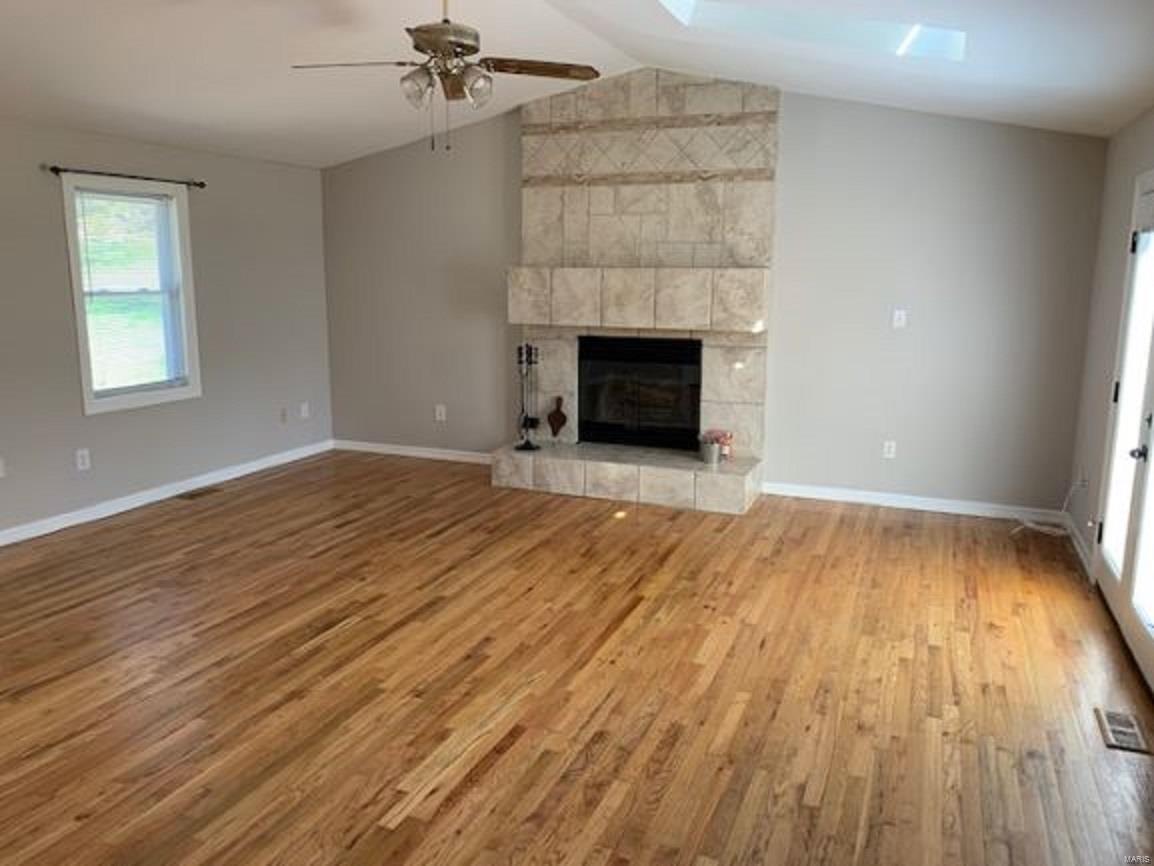 346 Eureka Road Eureka, MO 63025 - Photo 2 of 16 Gallery Image 2