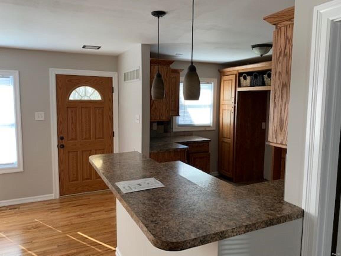 346 Eureka Road Eureka, MO 63025 - Photo 5 of 16 Gallery Image 5