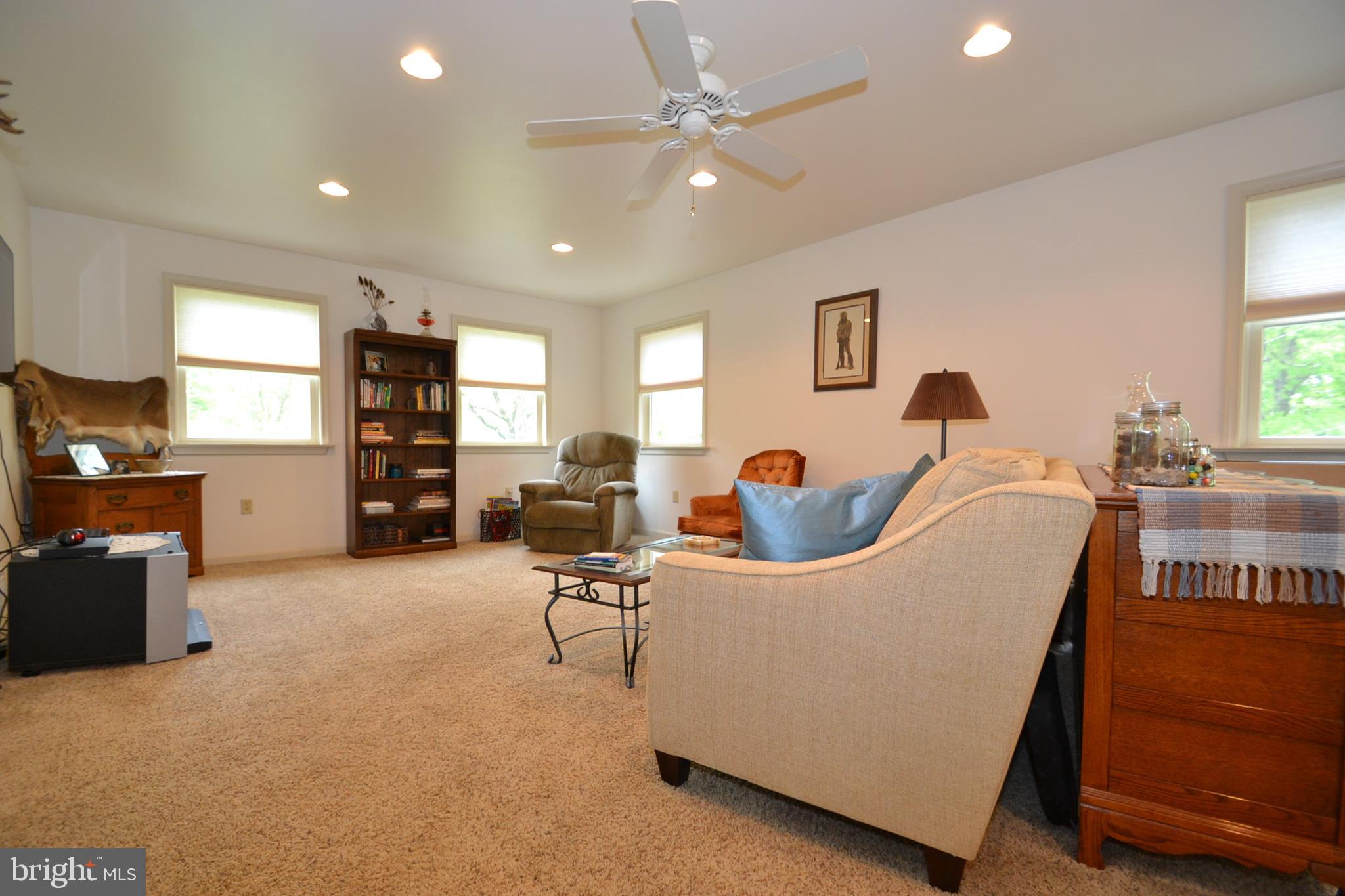 6230 Cider Press Road Harrisburg, PA 17111 - Photo 13 of 32 Gallery Image 13