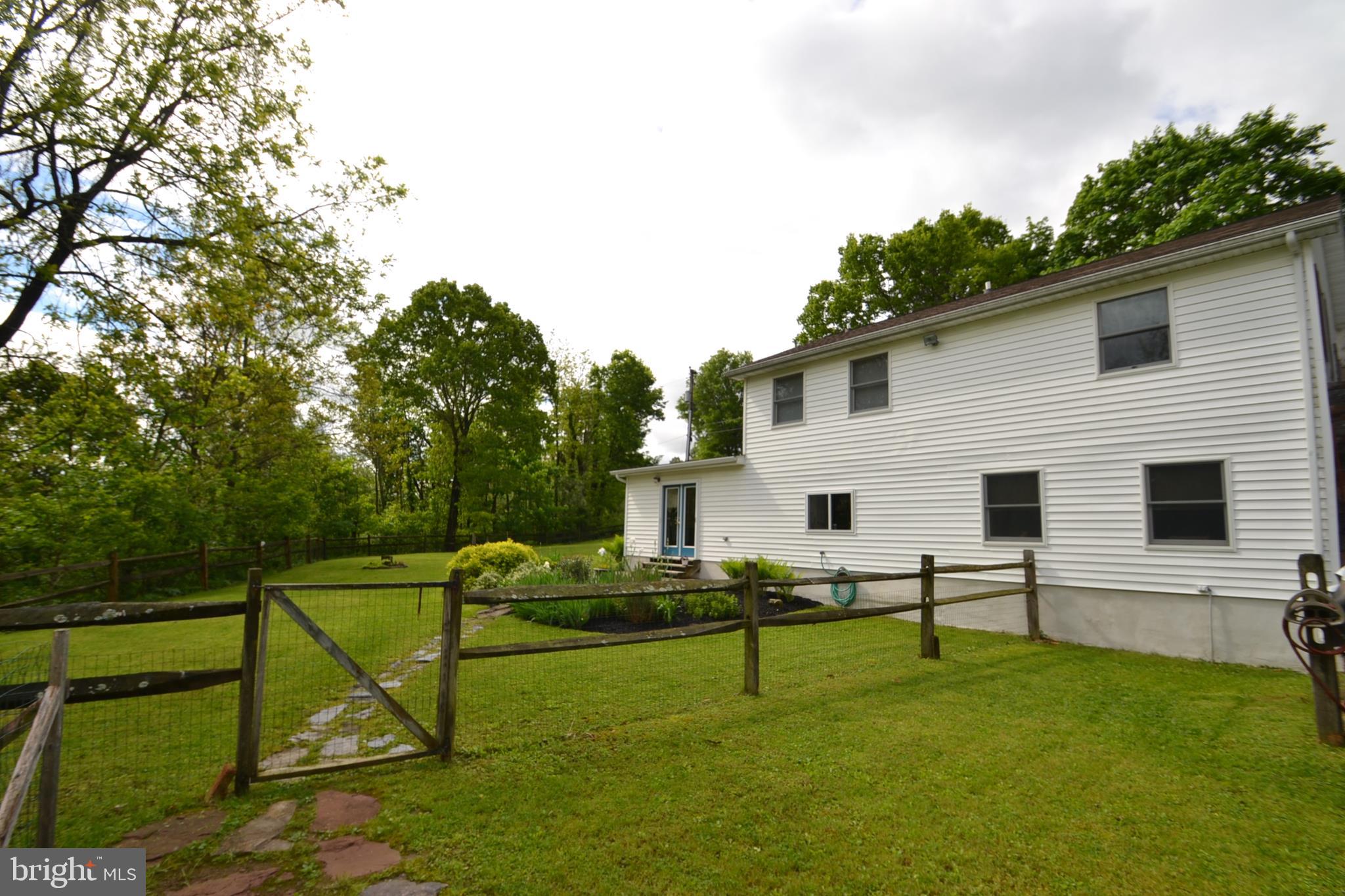 6230 Cider Press Road Harrisburg, PA 17111 - Photo 9 of 32 Gallery Image 9