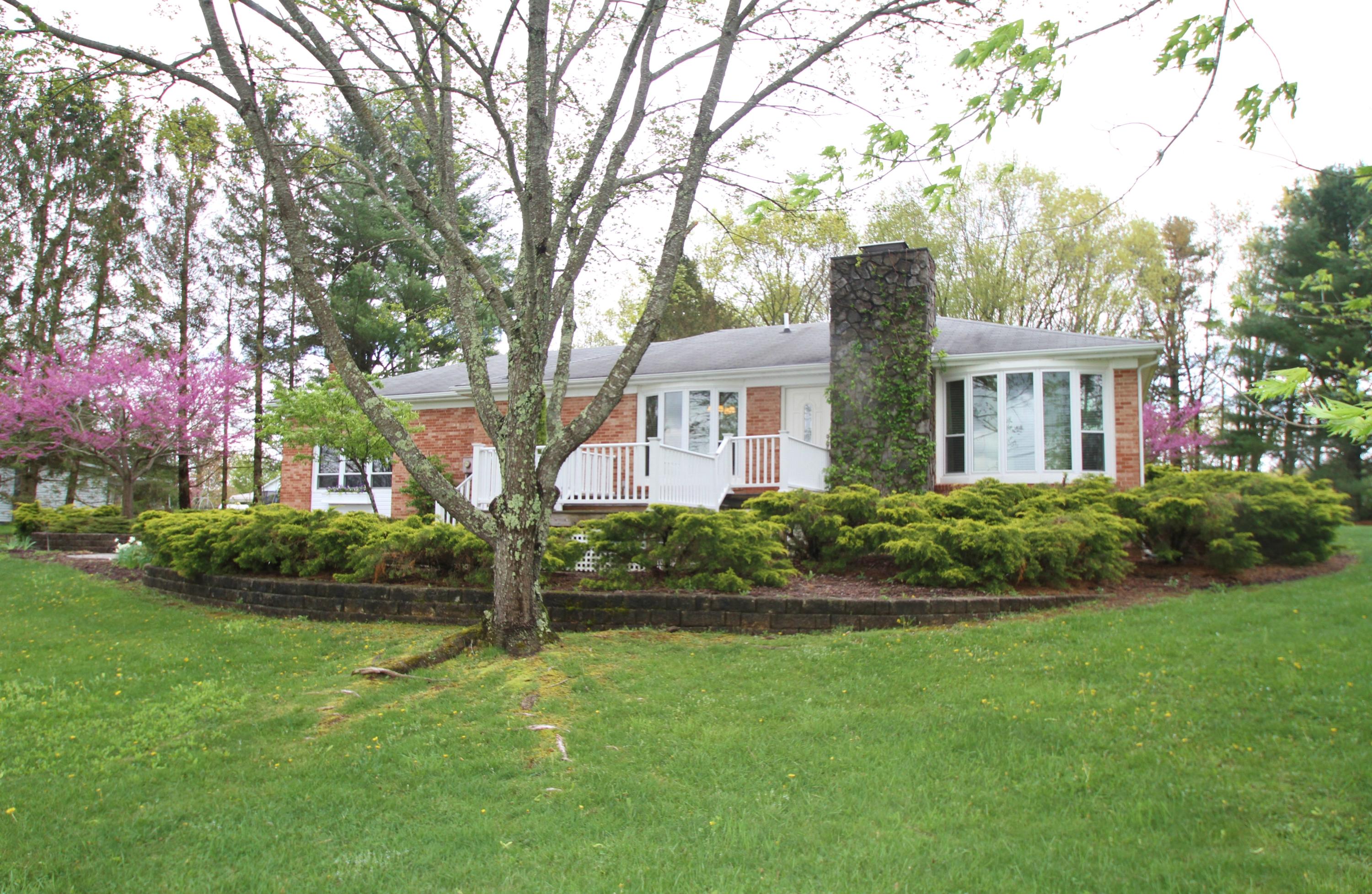 1334 Brush Road Lewisburg, WV 24901 - Photo 1 of 35 Gallery Image 1