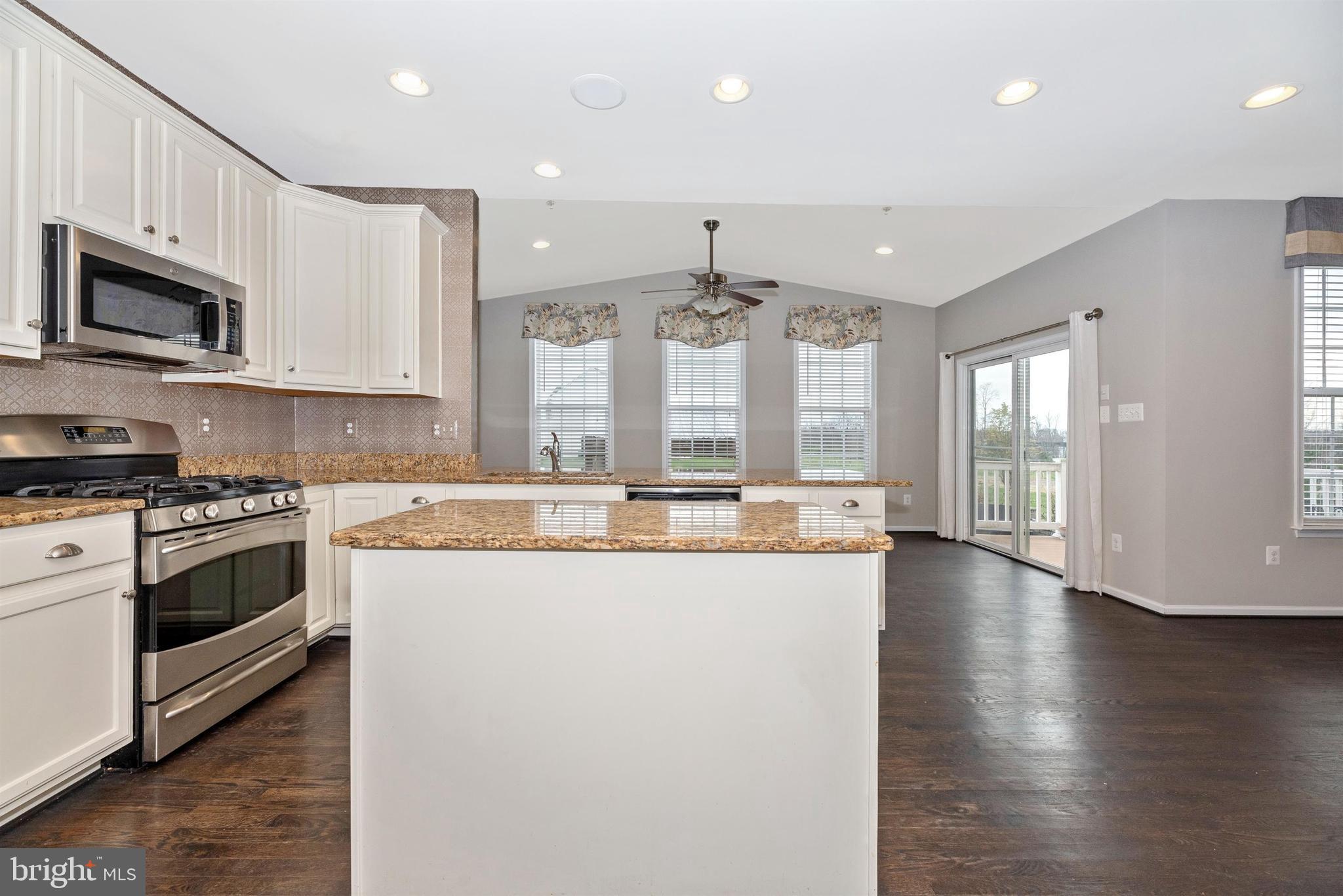 1698 Conrads Ferry Drive Point of Rocks, MD 21777 - Photo 13 of 60 Kitchen