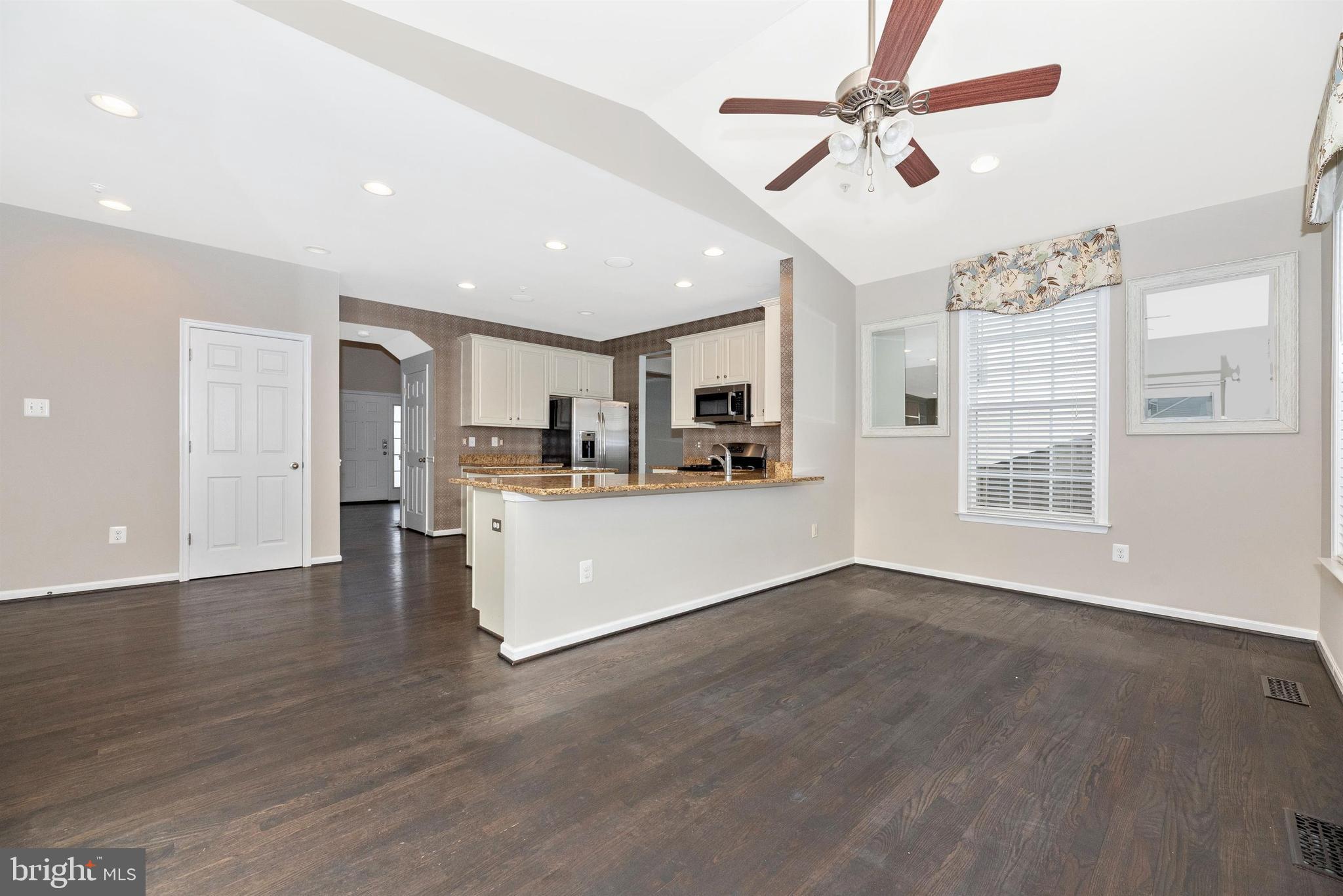 1698 Conrads Ferry Drive Point of Rocks, MD 21777 - Photo 17 of 60 Sunroom